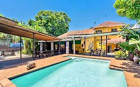 Tekweni Backpackers